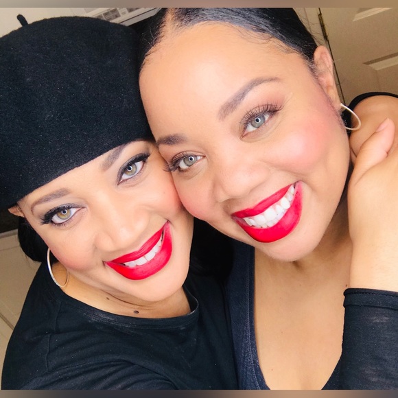 Meet your Posher, Posh Ambassador Alicia - Picture 6 of 6